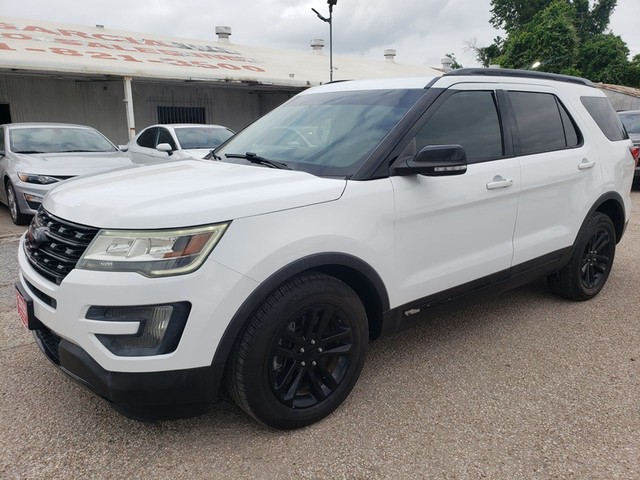 Ford Explorer XLT - Houston TX