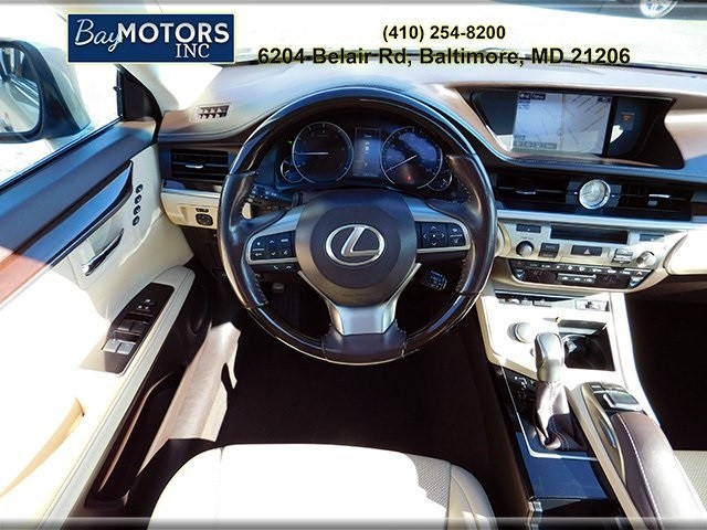 2016 Lexus ES 350 photo 13