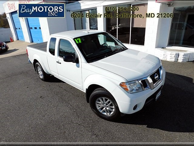 2017 Nissan Frontier SV photo 2