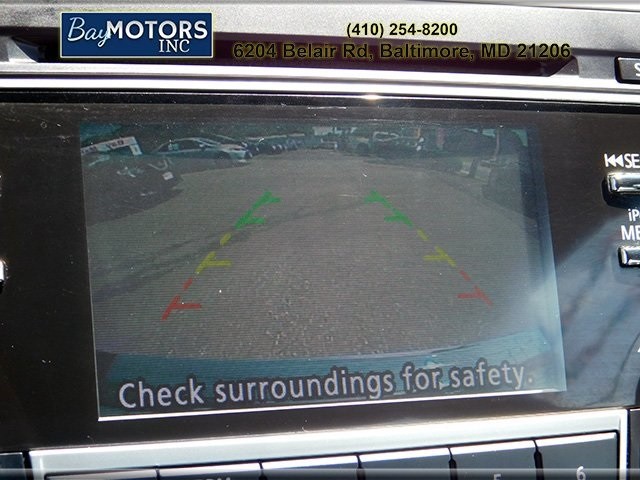 Nissan Altima Vehicle Full-screen Gallery Image 15