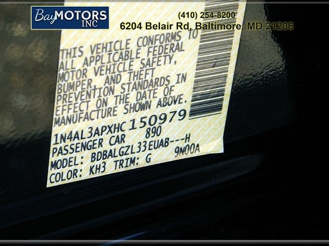Nissan Altima Vehicle Full-screen Gallery Image 22