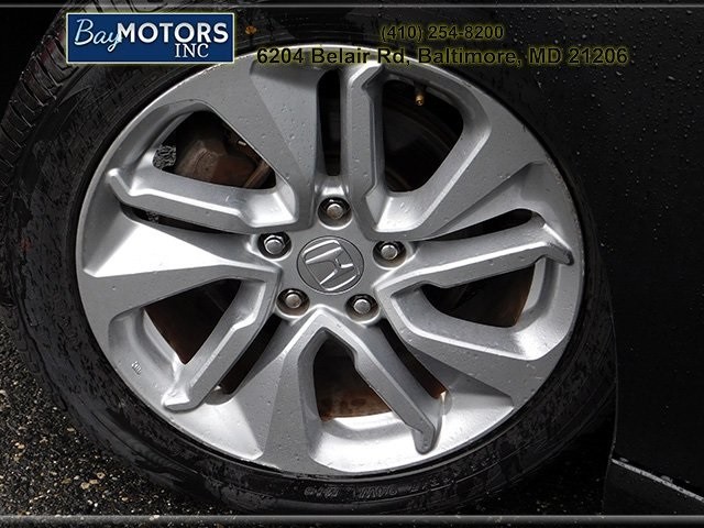 Honda Accord Sedan Vehicle Full-screen Gallery Image 6