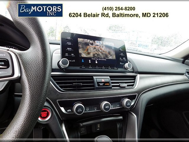 Honda Accord Sedan Vehicle Full-screen Gallery Image 14