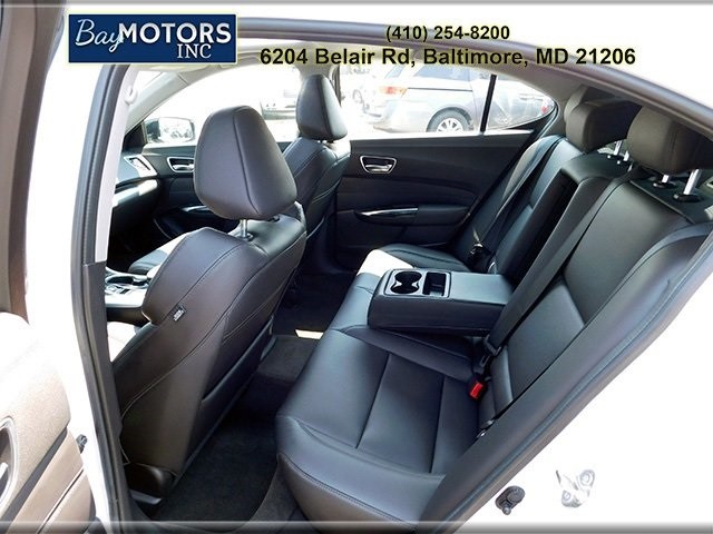 Acura TLX Vehicle Full-screen Gallery Image 10
