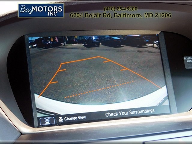 Acura TLX Vehicle Full-screen Gallery Image 19