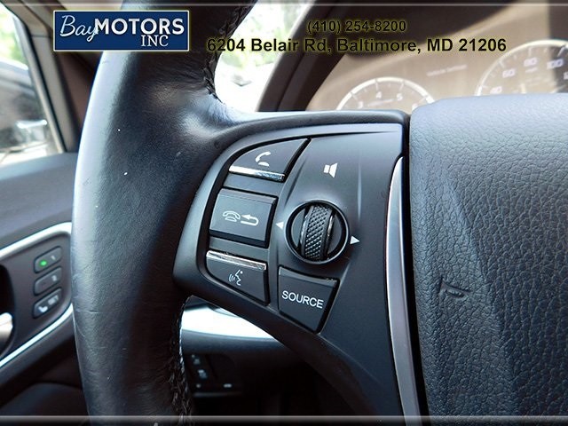 Acura TLX Vehicle Full-screen Gallery Image 23