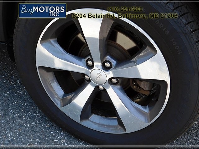 Jeep Cherokee Vehicle Full-screen Gallery Image 6