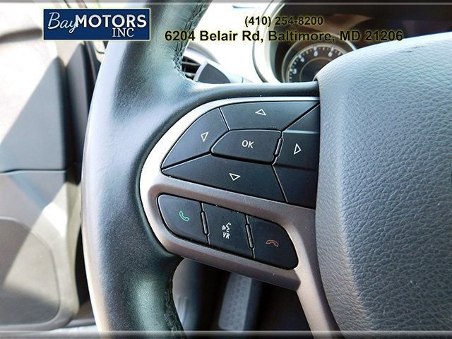Jeep Cherokee Vehicle Full-screen Gallery Image 25