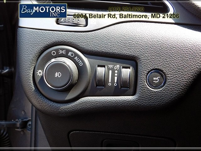 Jeep Cherokee Vehicle Full-screen Gallery Image 27