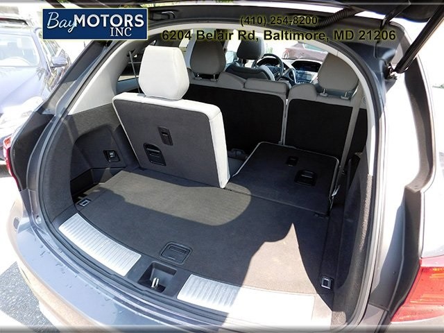 Acura MDX Vehicle Full-screen Gallery Image 8