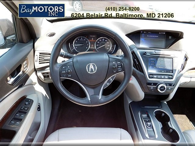 Acura MDX Vehicle Full-screen Gallery Image 15