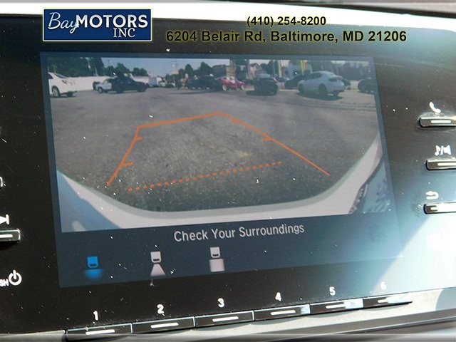 Honda Accord Sedan Vehicle Full-screen Gallery Image 15
