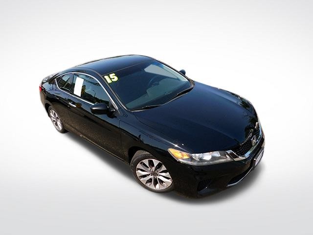 Honda Accord Coupe Vehicle Full-screen Gallery Image 2