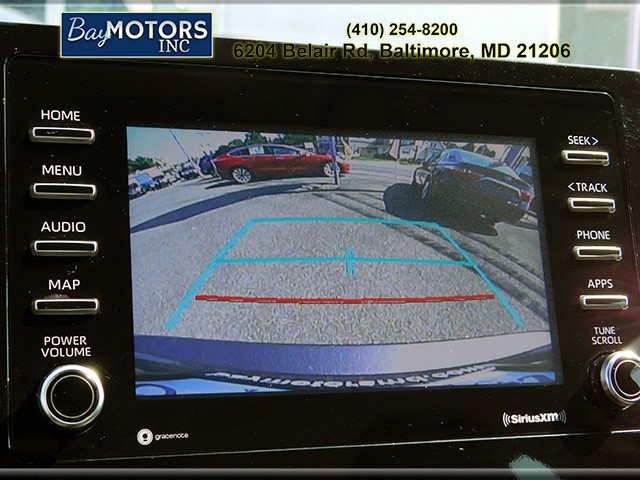 Toyota Camry Vehicle Full-screen Gallery Image 15