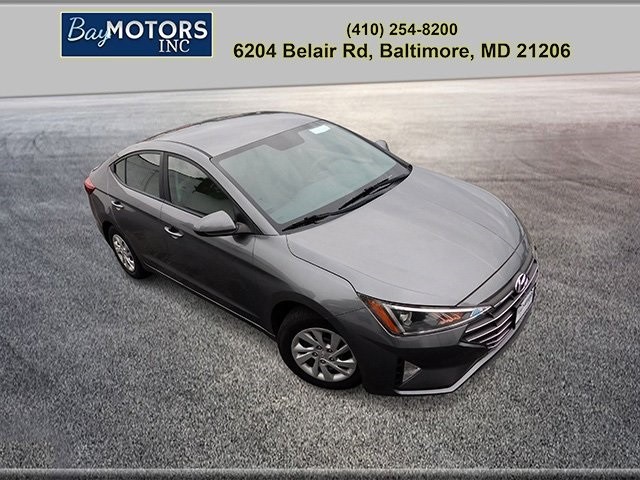 Hyundai Elantra Vehicle Full-screen Gallery Image 2