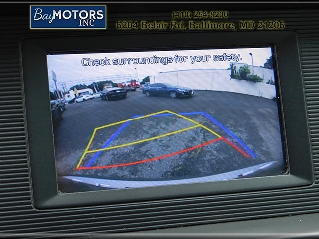 Hyundai Elantra Vehicle Full-screen Gallery Image 16