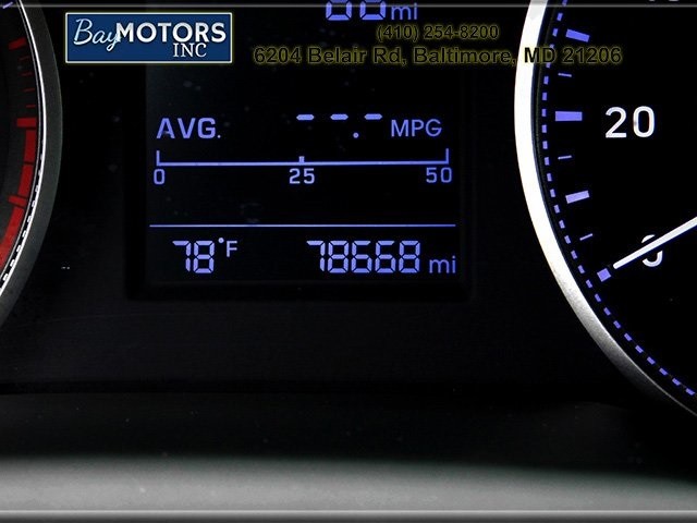 Hyundai Elantra Vehicle Full-screen Gallery Image 21