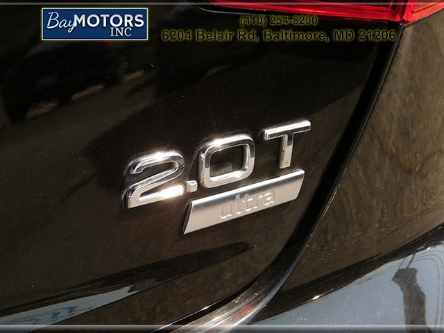 Audi A4 Vehicle Full-screen Gallery Image 6