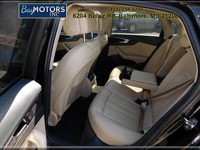 Audi A4 Vehicle Full-screen Gallery Image 9