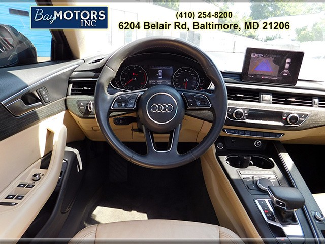 Audi A4 Vehicle Full-screen Gallery Image 11