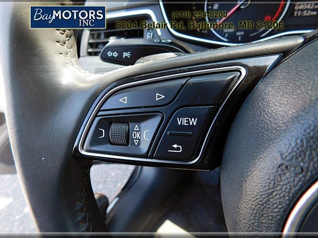 Audi A4 Vehicle Full-screen Gallery Image 19