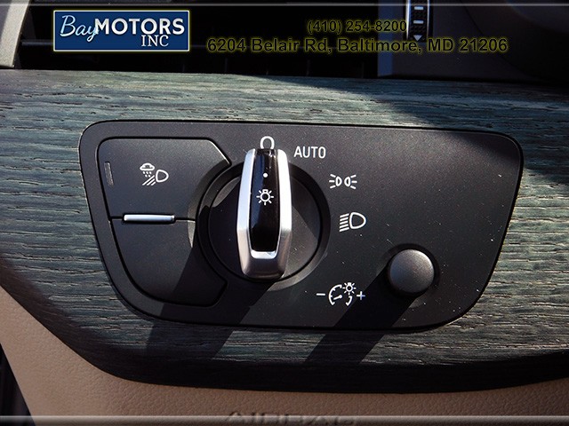 Audi A4 Vehicle Full-screen Gallery Image 21