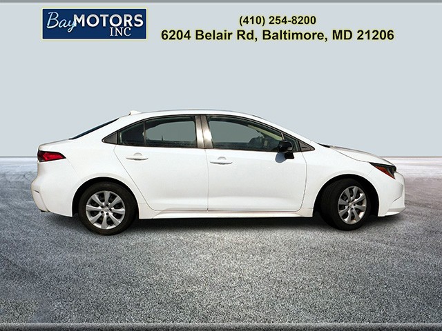 Toyota Corolla Vehicle Full-screen Gallery Image 4