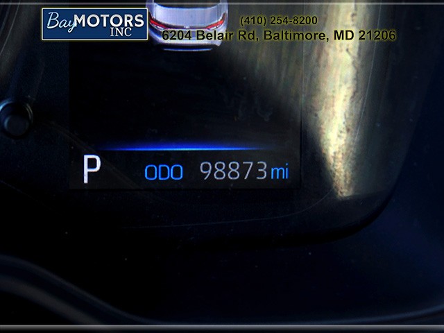Toyota Corolla Vehicle Full-screen Gallery Image 18