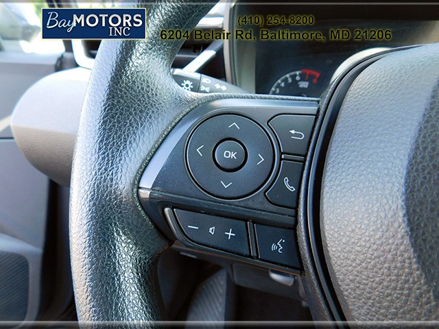 Toyota Corolla Vehicle Full-screen Gallery Image 17