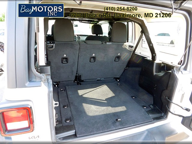 Jeep Wrangler Unlimited Vehicle Full-screen Gallery Image 5