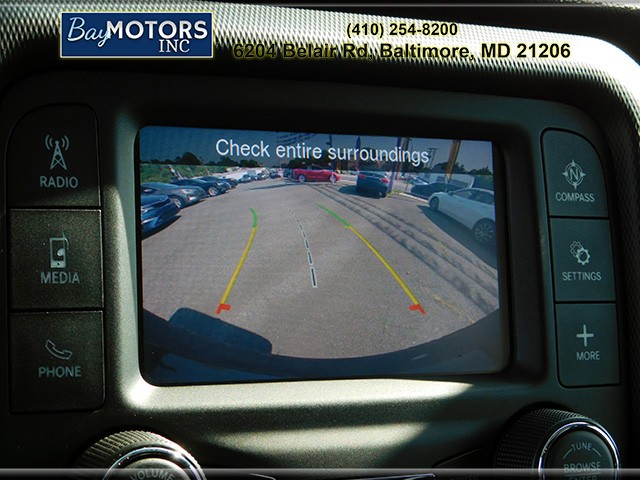 Jeep Wrangler Unlimited Vehicle Full-screen Gallery Image 15