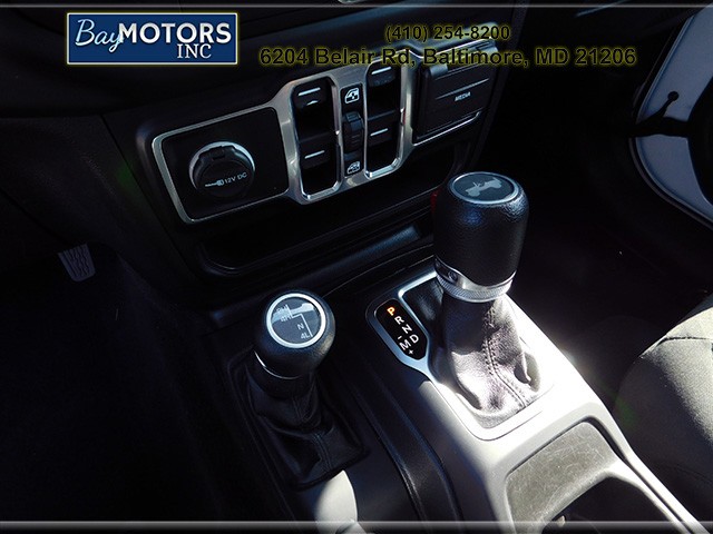 Jeep Wrangler Unlimited Vehicle Full-screen Gallery Image 17