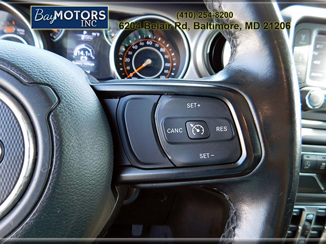 Jeep Wrangler Unlimited Vehicle Full-screen Gallery Image 19