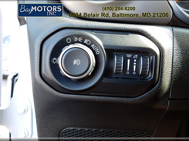 Jeep Wrangler Unlimited Vehicle Full-screen Gallery Image 22