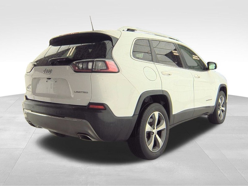 Jeep Cherokee Vehicle Full-screen Gallery Image 3