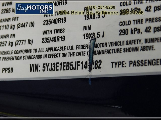 Tesla Model 3 Vehicle Full-screen Gallery Image 23