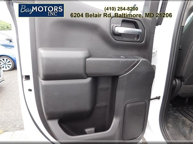 Chevrolet Silverado 1500 Vehicle Full-screen Gallery Image 13