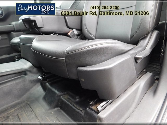 Chevrolet Silverado 1500 Vehicle Full-screen Gallery Image 17