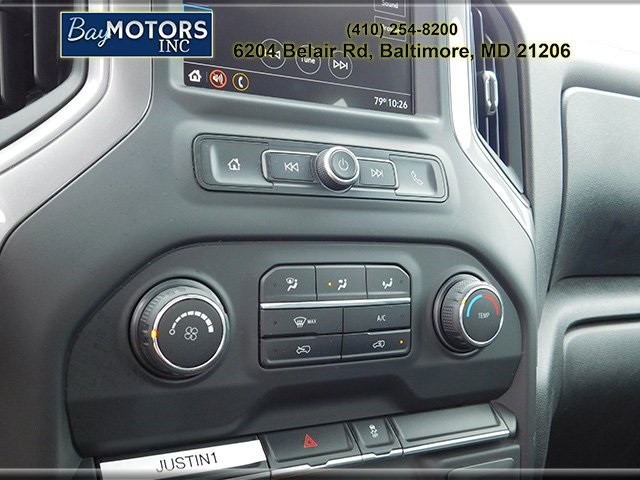 Chevrolet Silverado 1500 Vehicle Full-screen Gallery Image 21