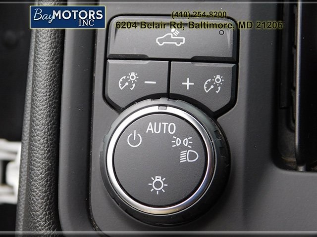Chevrolet Silverado 1500 Vehicle Full-screen Gallery Image 27
