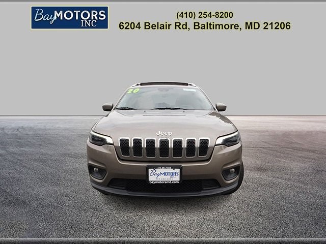 Jeep Cherokee Vehicle Full-screen Gallery Image 3