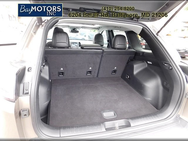 Jeep Cherokee Vehicle Full-screen Gallery Image 7