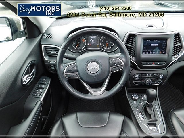 Jeep Cherokee Vehicle Full-screen Gallery Image 14