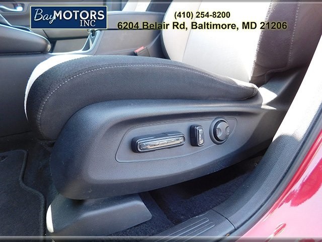 Honda CR-V Vehicle Full-screen Gallery Image 16