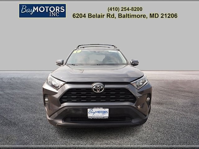 Toyota RAV4 Vehicle Full-screen Gallery Image 3