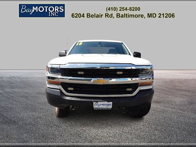 Chevrolet Silverado Vehicle Full-screen Gallery Image 2