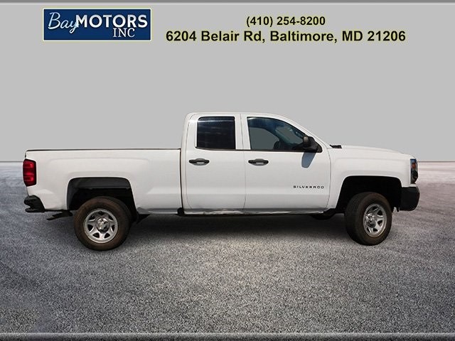 Chevrolet Silverado Vehicle Full-screen Gallery Image 3