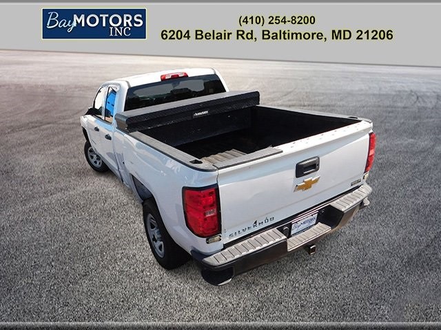 Chevrolet Silverado Vehicle Full-screen Gallery Image 4
