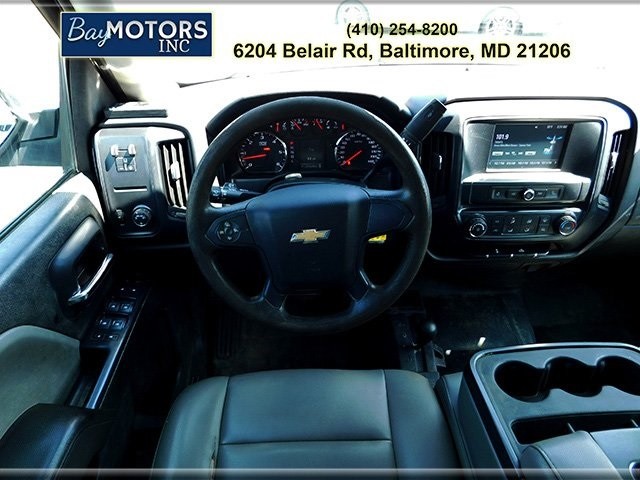 Chevrolet Silverado Vehicle Full-screen Gallery Image 10