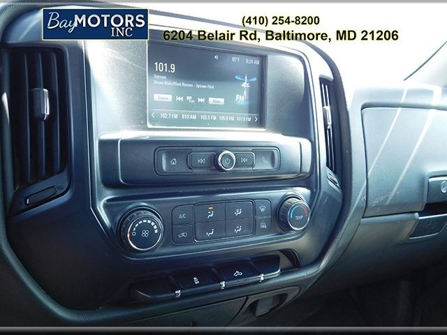 Chevrolet Silverado Vehicle Full-screen Gallery Image 13
